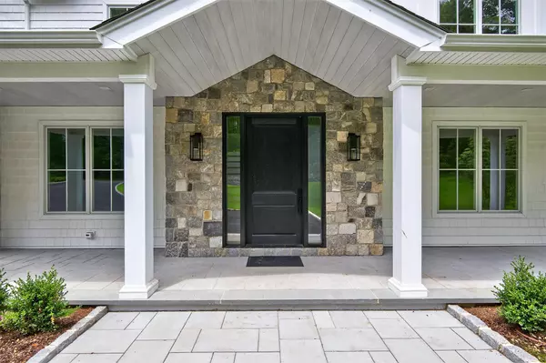 Syosset, NY 11791,32A Pine RD