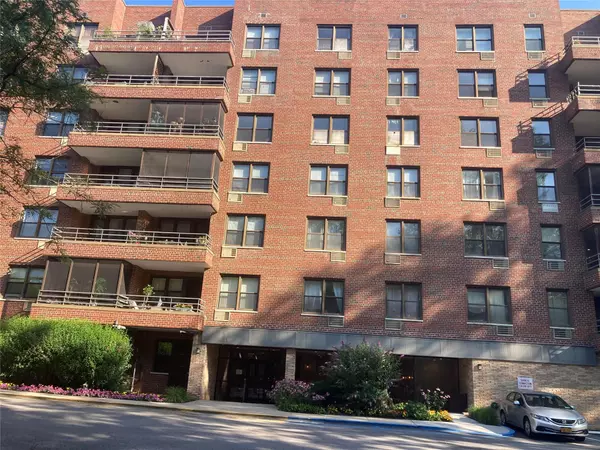 70 Barker ST #408, Mount Kisco, NY 10549