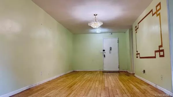 142-05 Roosevelt AVE #415, Flushing, NY 11354