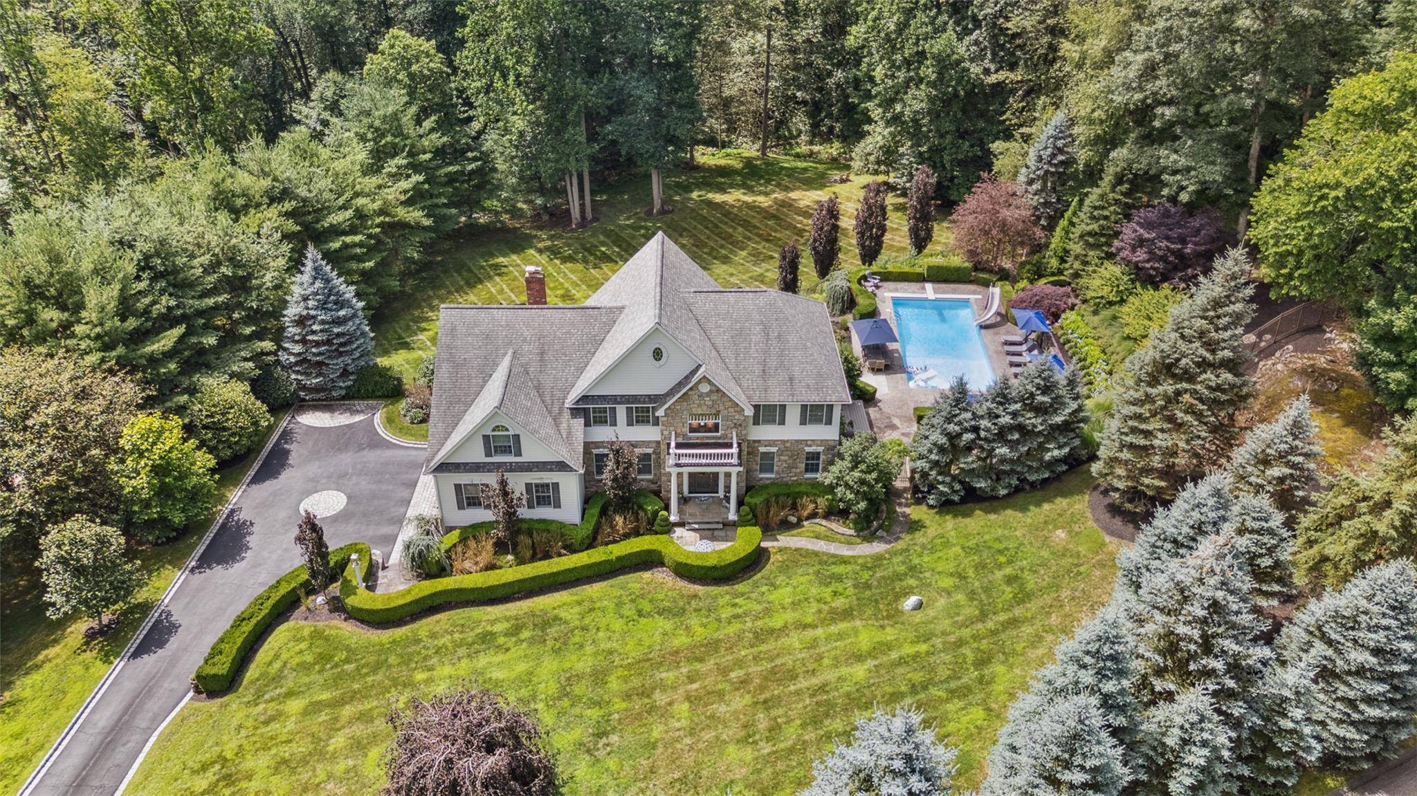 6 Shard CT, Katonah, NY 10536