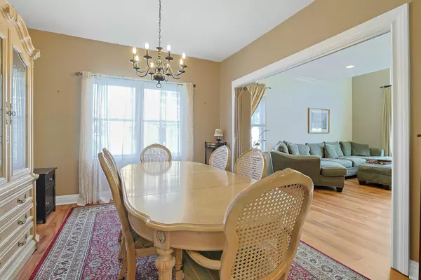 Hawthorne, NY 10532,195 Warren AVE