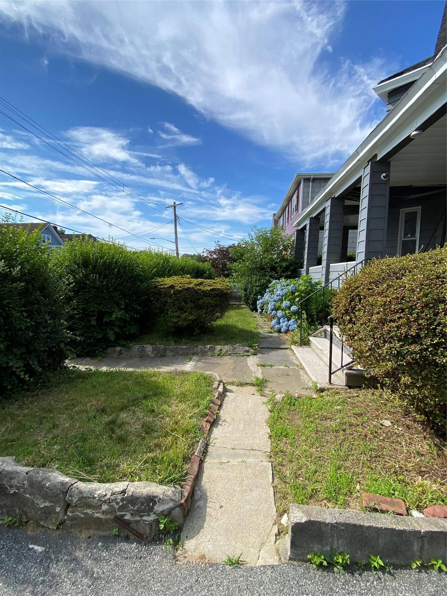 Mount Vernon, NY 10553,416 Highland AVE