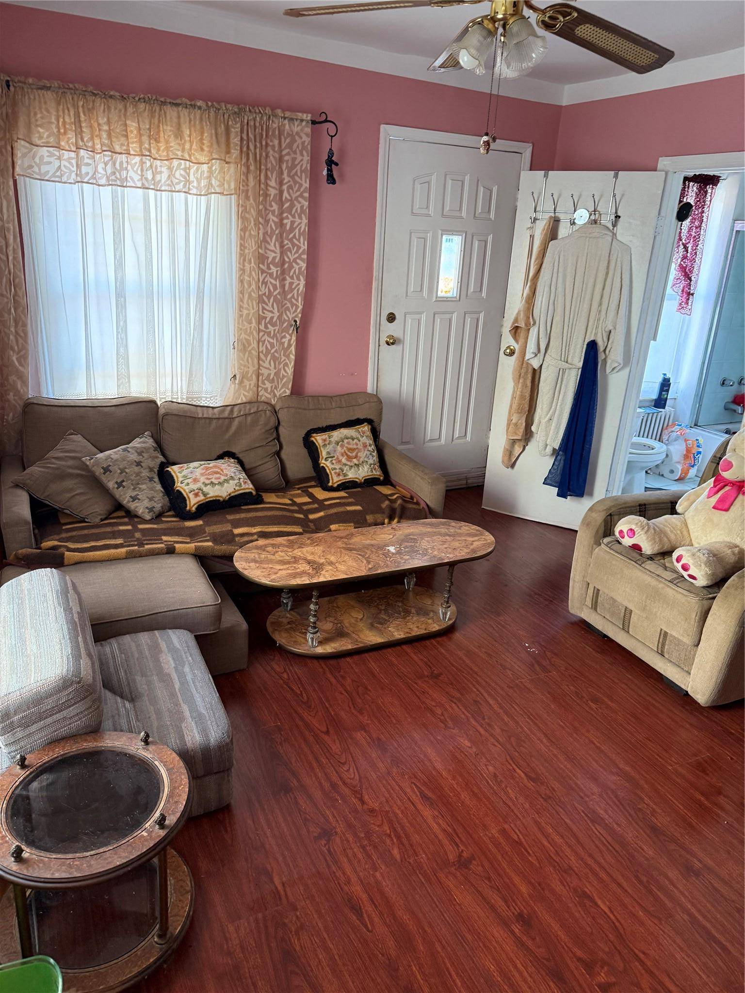 Staten Island, NY 10310,699 Henderson AVE