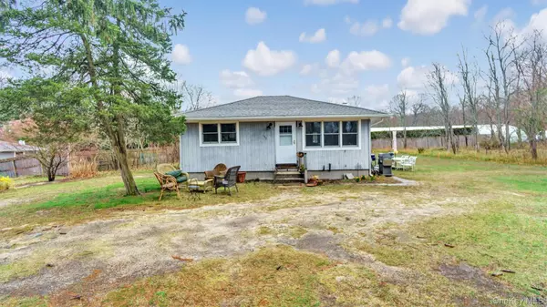 Aquebogue, NY 11901,152 158 160 Church LN