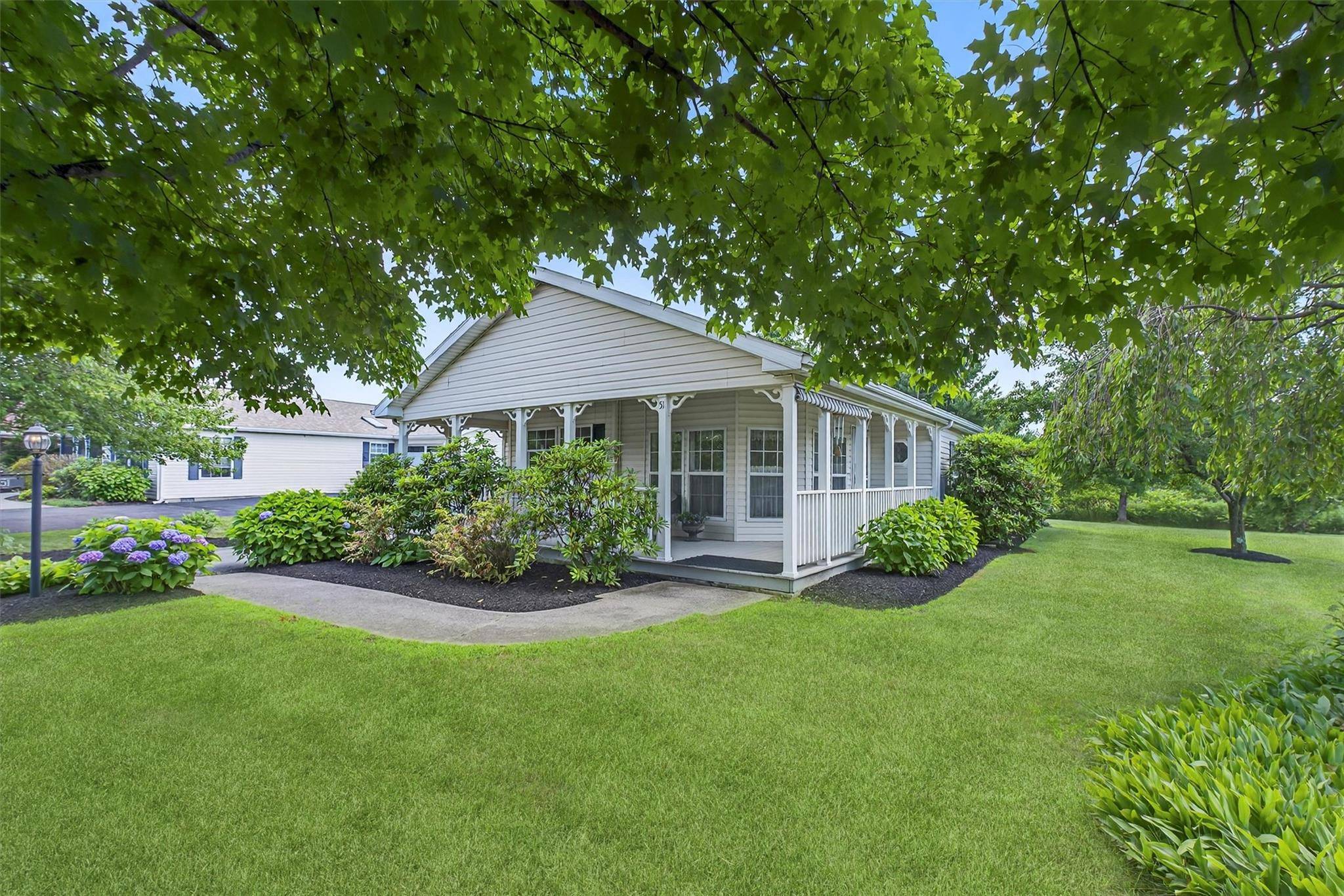 Poughkeepsie, NY 12603,51 Vero DR