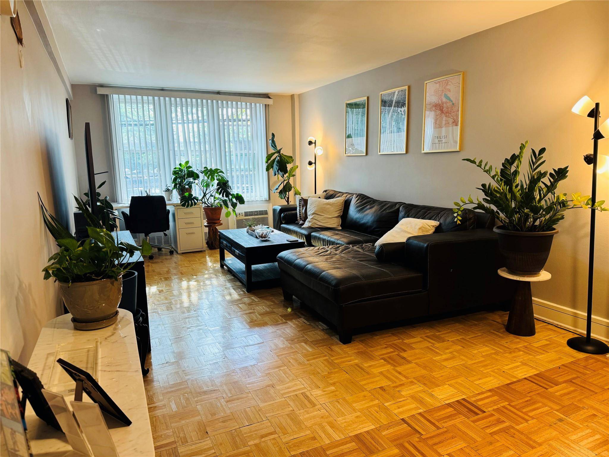 Rego Park, NY 11374,6515 Alderton ST #2A