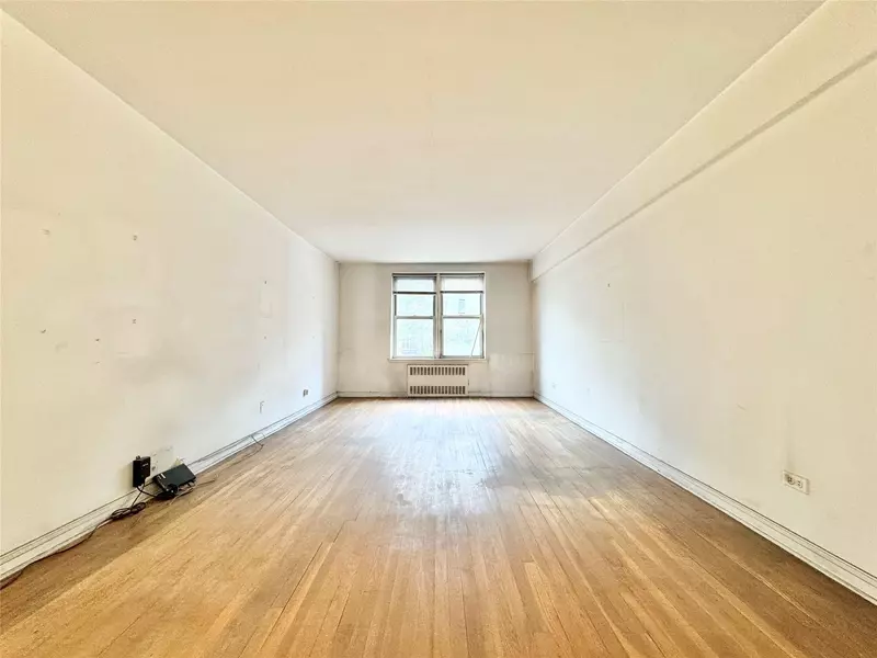 83-37 Saint James AVE #3S, Elmhurst, NY 11373