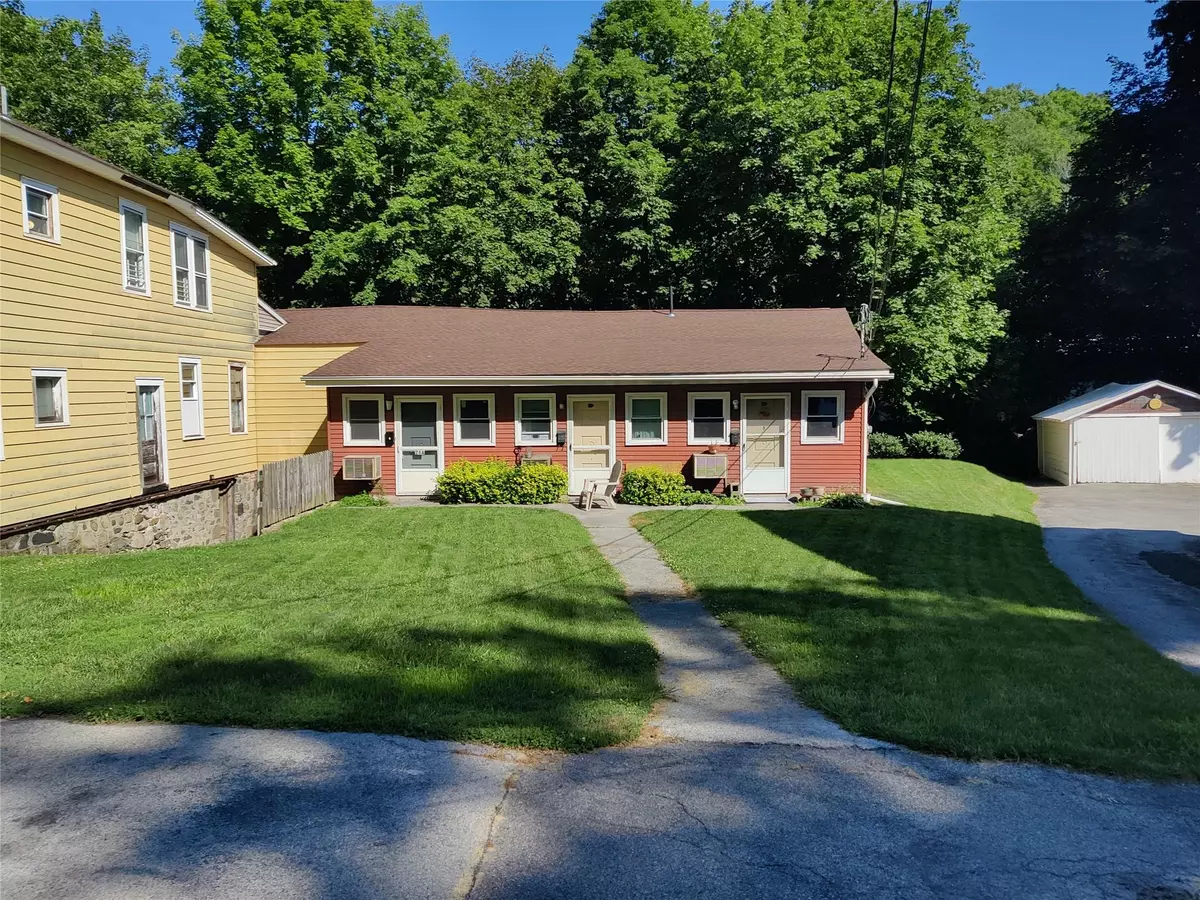 Highland, NY 12528,28 VINEYARD AVE #28A