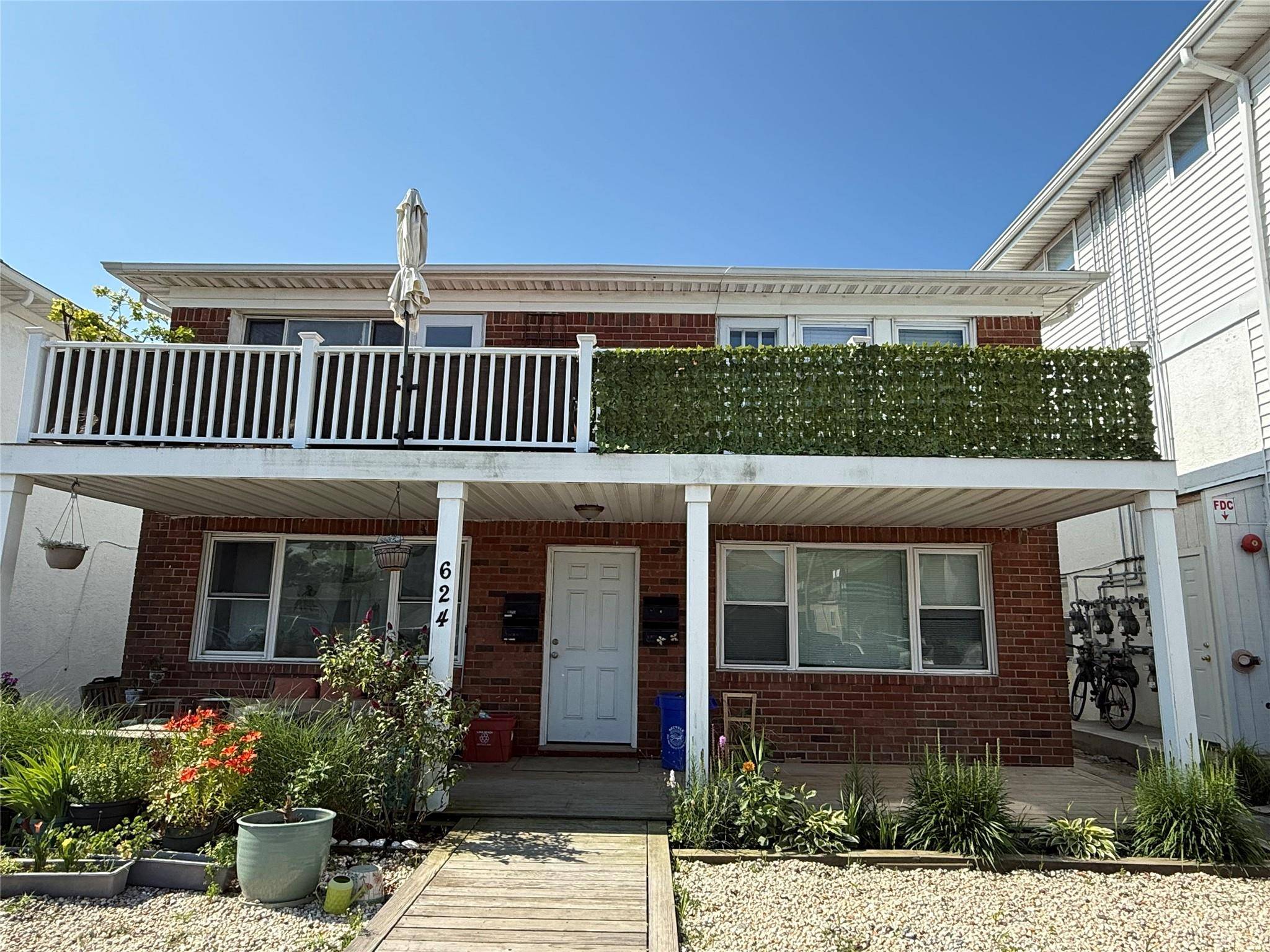 624 E Broadway #Lower, Long Beach, NY 11561