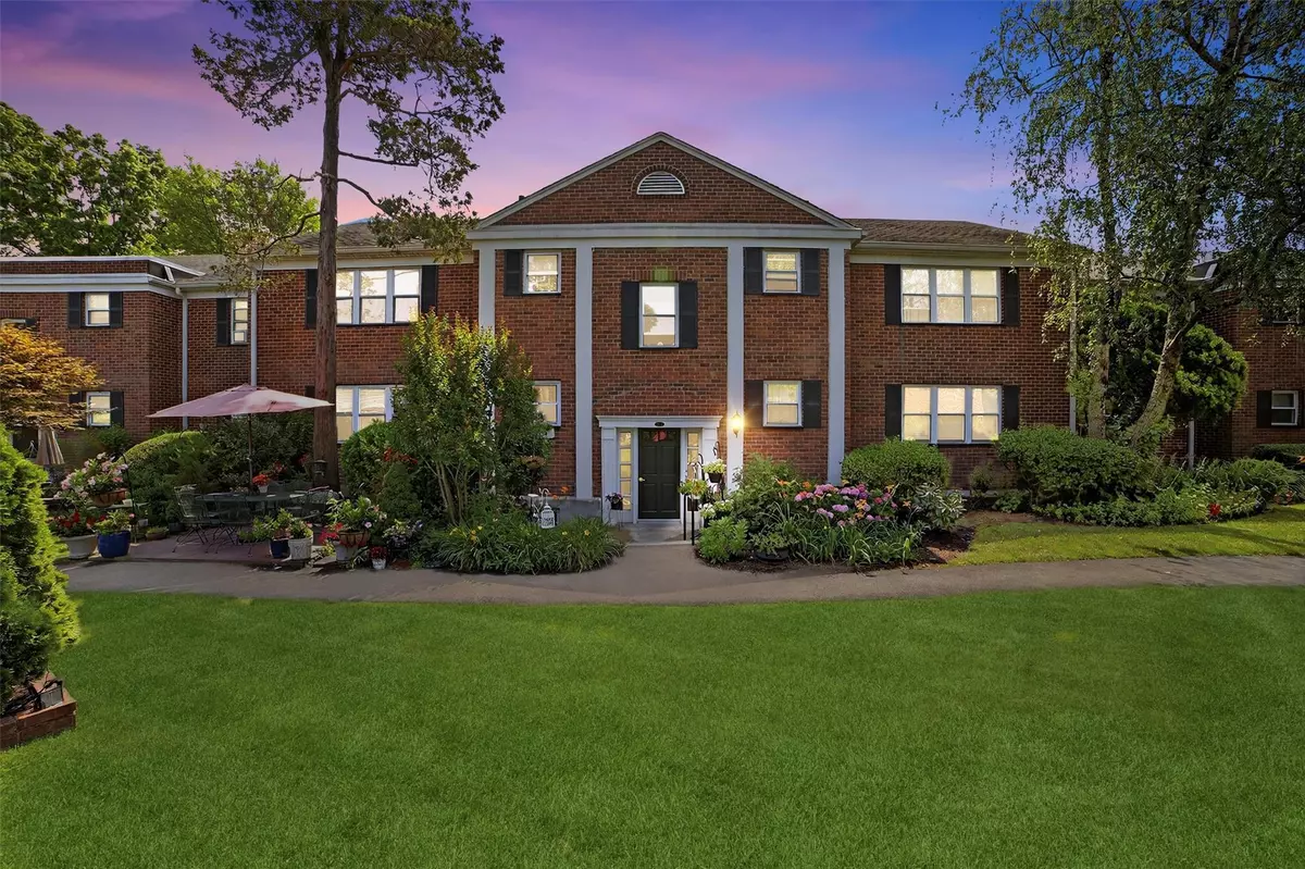 Ossining, NY 10562,135-2 S Highland AVE #B5