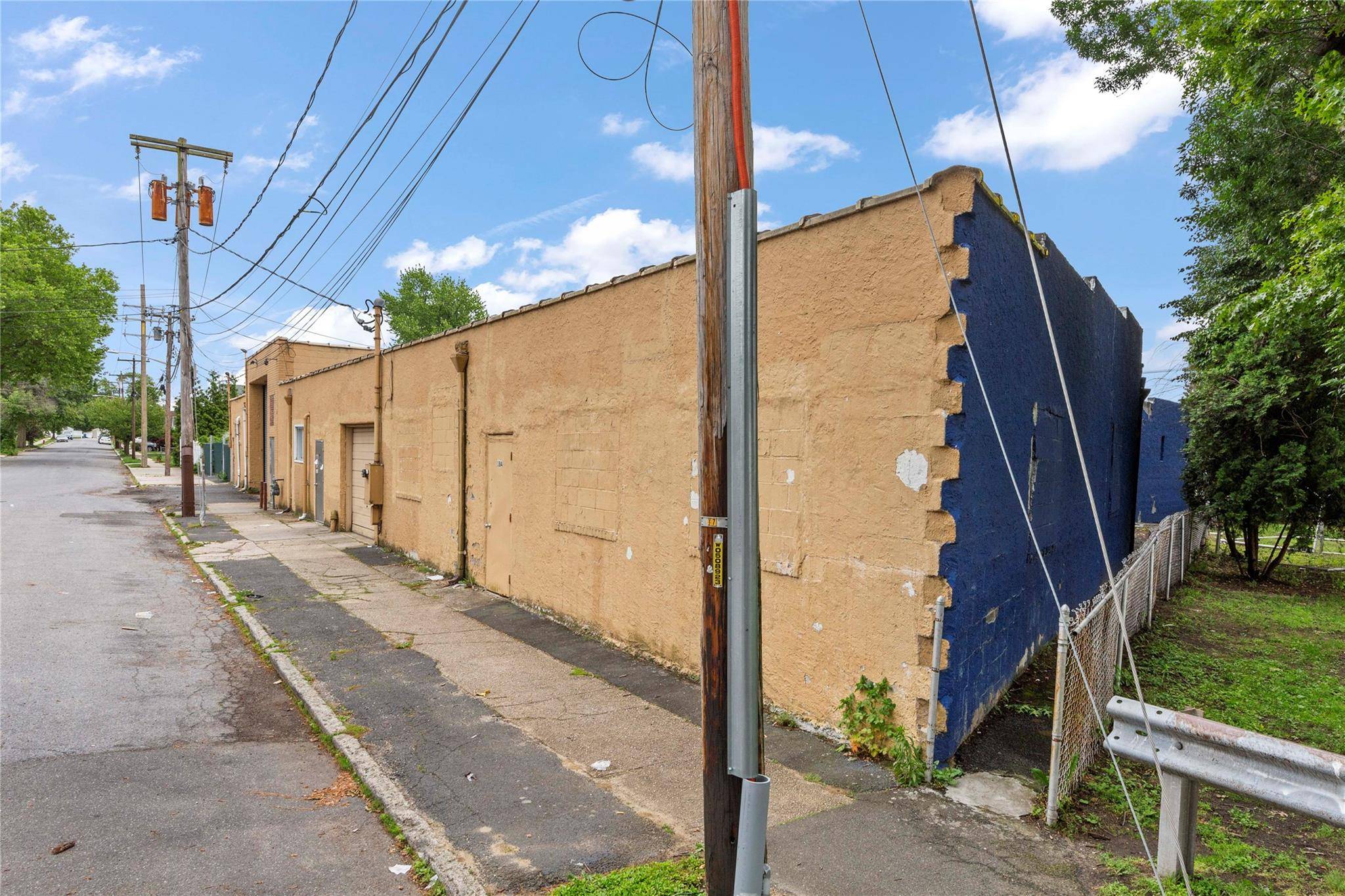 Valley Stream, NY 11580,625 W Merrick RD