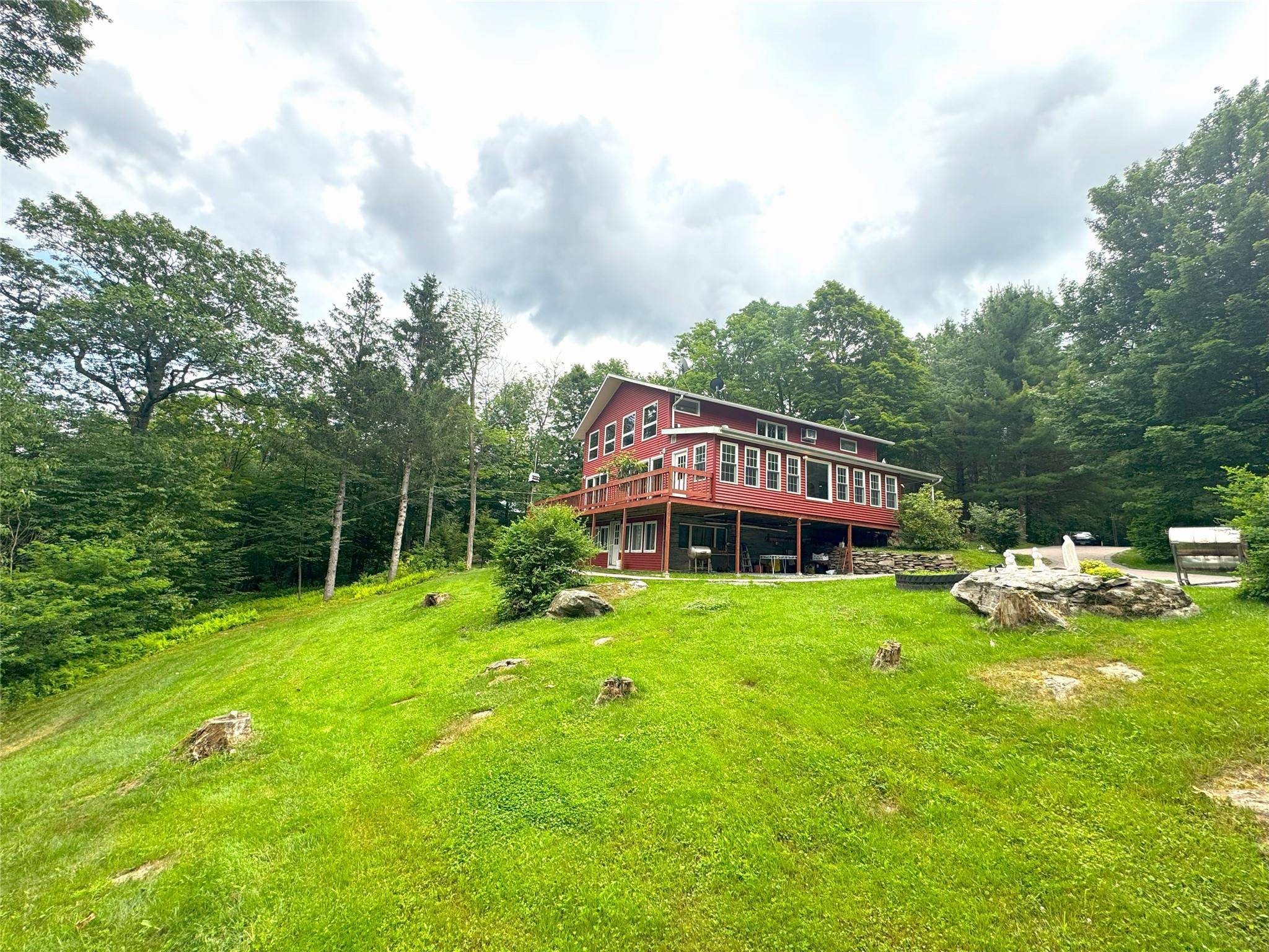 200 Genny DR, Walton, NY 13856