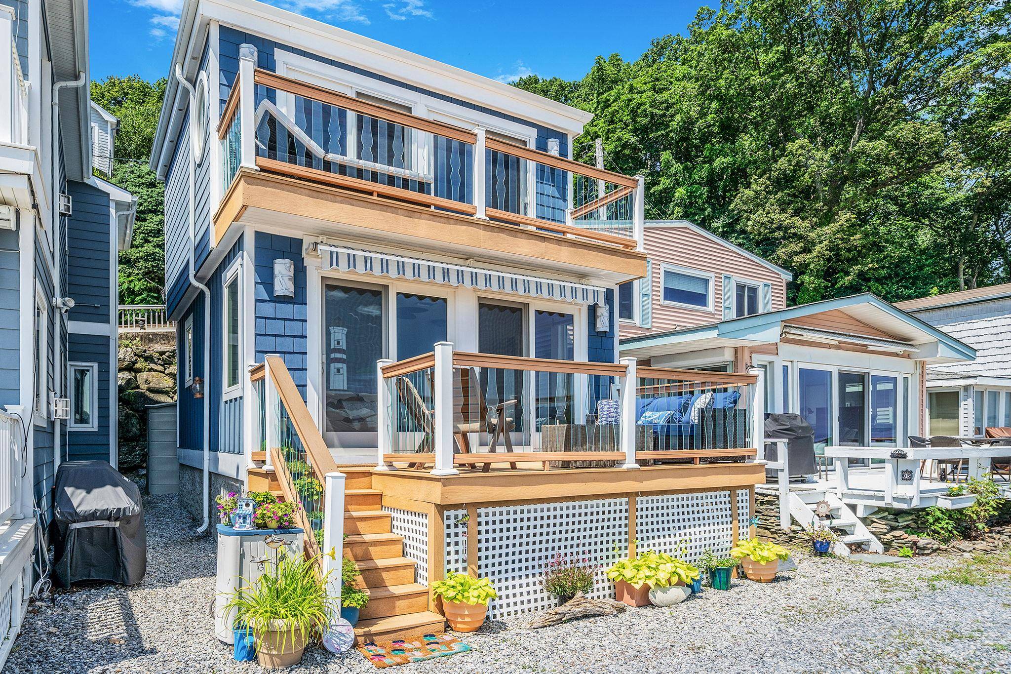 Port Washington, NY 11050,75 West Shore Road #4
