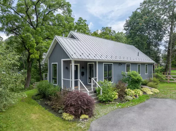 10 Huntington RD, Rhinebeck, NY 12572