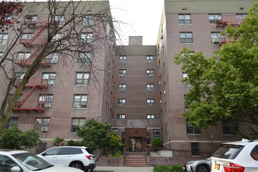 147-37 Roosevelt AVE #5A, Flushing, NY 11354
