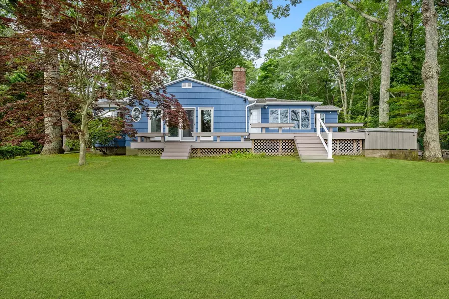 6815 Soundview AVE, Southold, NY 11971