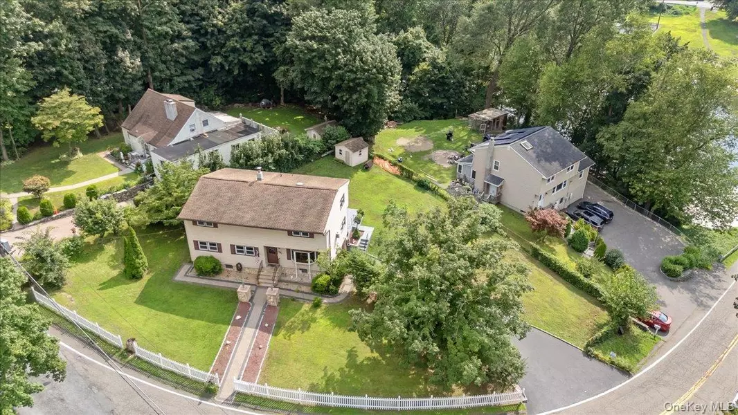 95 Dale AVE, Cortlandt Manor, NY 10567