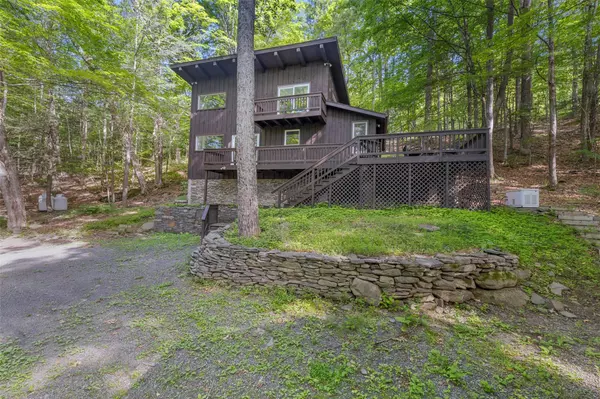 Willow, NY 12495,273 Grog Kill RD