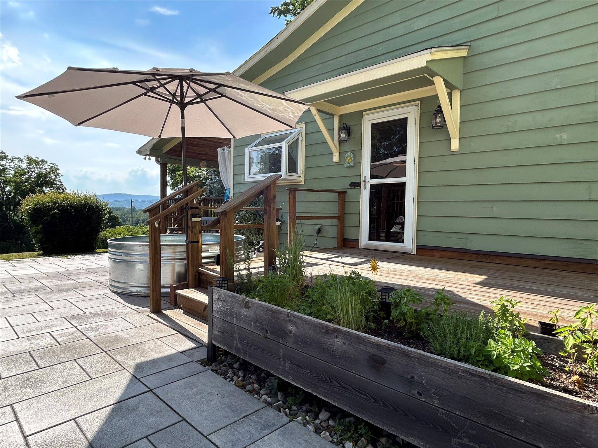 Staatsburg, NY 12580,26 Mills Cross RD