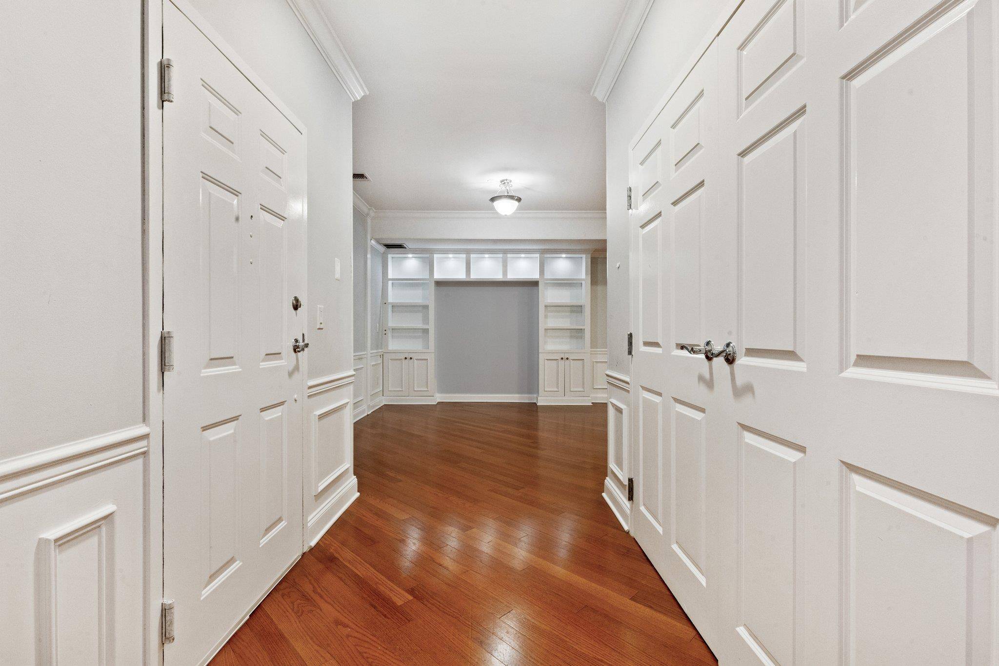 White Plains, NY 10606,257 Central AVE #1D