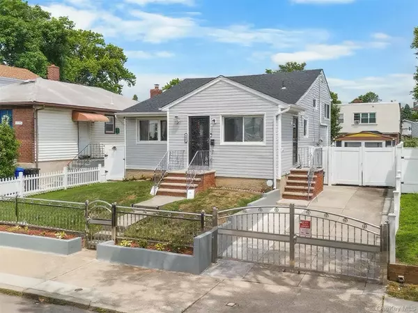 College Point, NY 11356,7-11 123