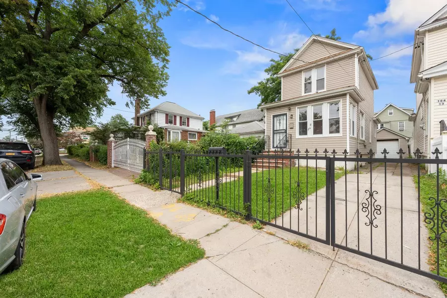 10411 188th ST, Saint Albans, NY 11412
