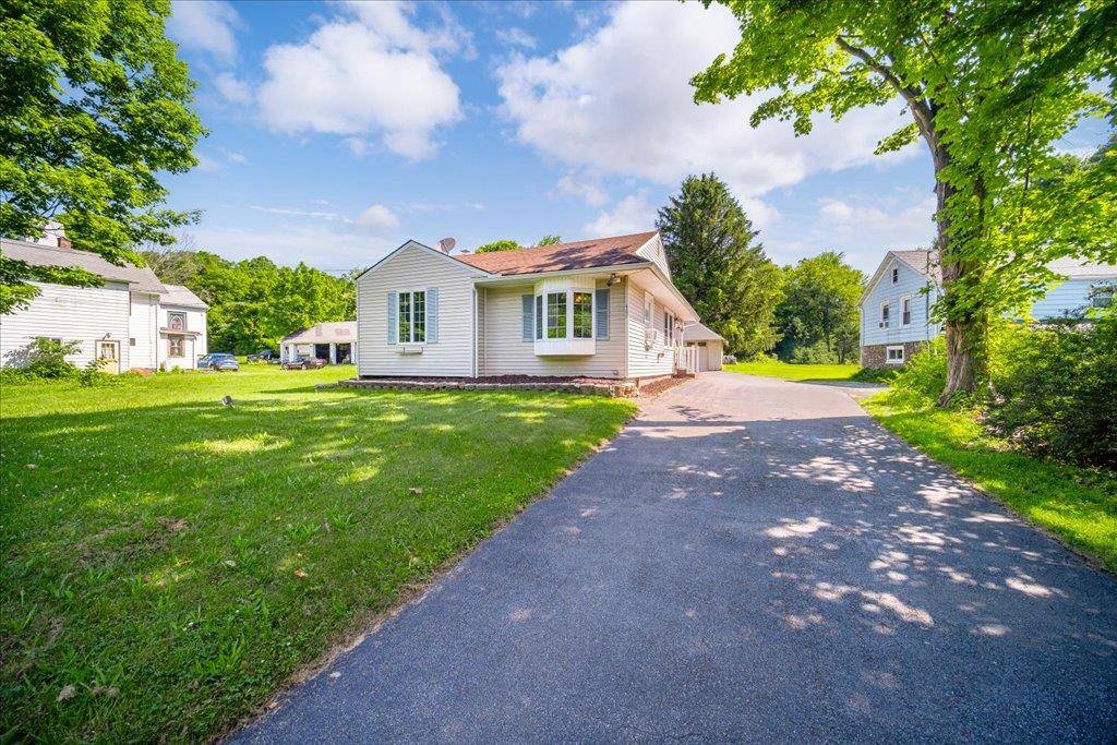 Highland, NY 12528,466 New Paltz RD