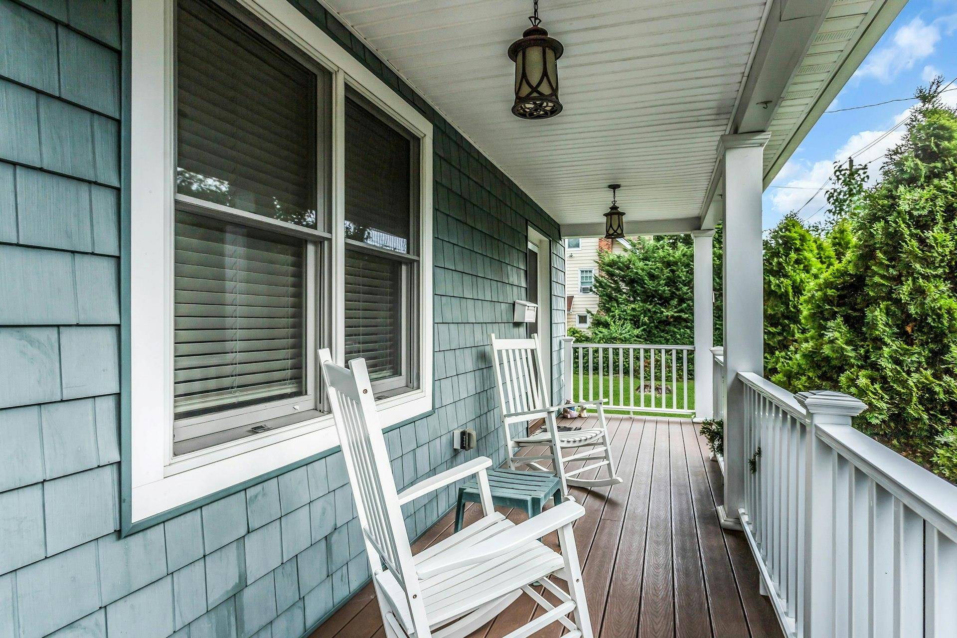 Port Washington, NY 11050,7 Bogart AVE