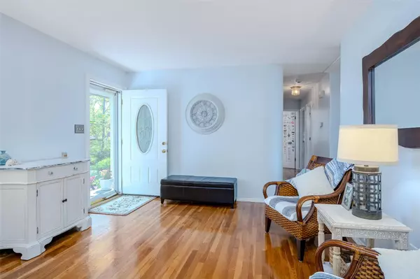 Huntington, NY 11743,40 Panorama DR