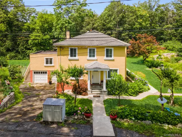 123 Pleasant RD, Lake Peekskill, NY 10537