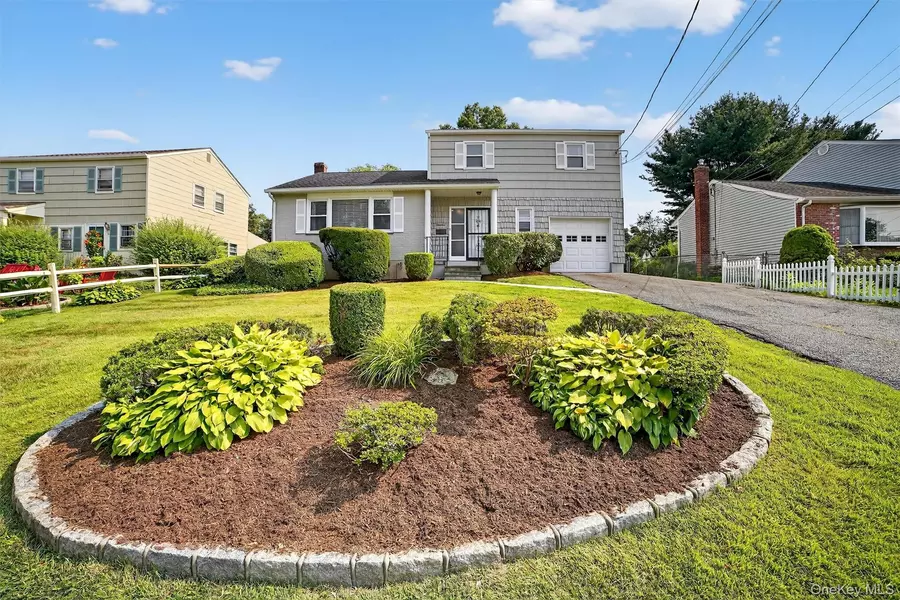 14 Midway RD, White Plains, NY 10607