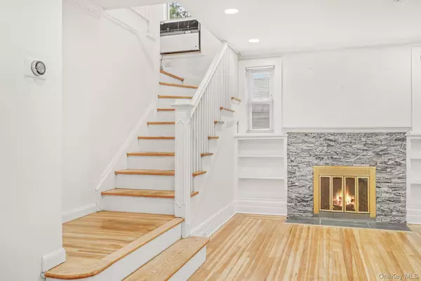 Hewlett, NY 11557,37 Keystone PL
