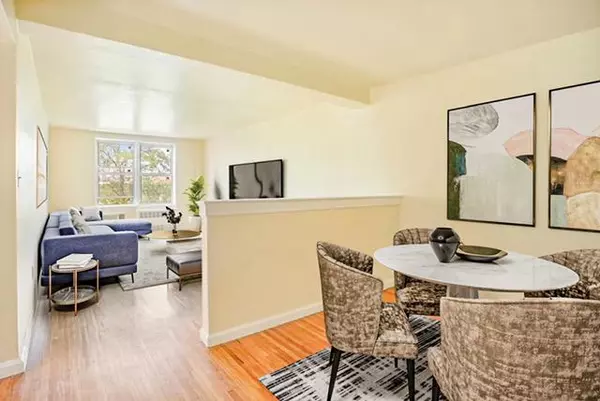 Bronx, NY 10467,3215 Olinville Ave #4C