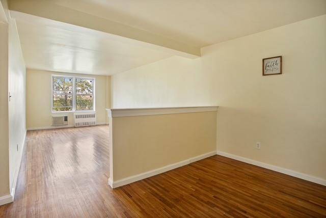 Bronx, NY 10467,3215 Olinville Ave #4C