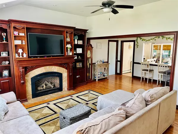 Patchogue, NY 11772,38 Hayward ST