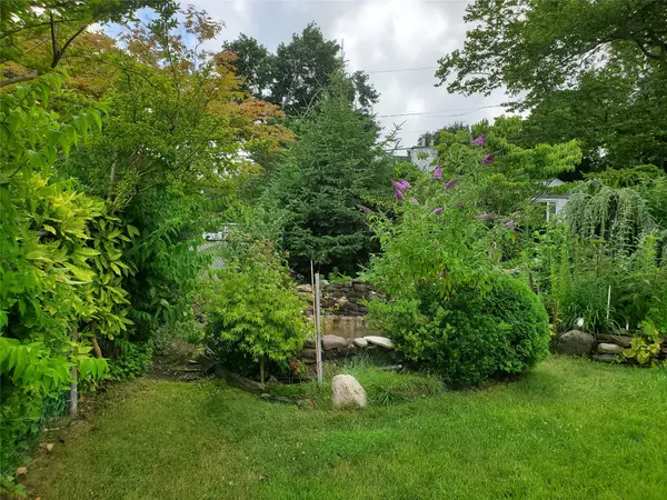 Rocky Point, NY 11778,5 Uranus RD