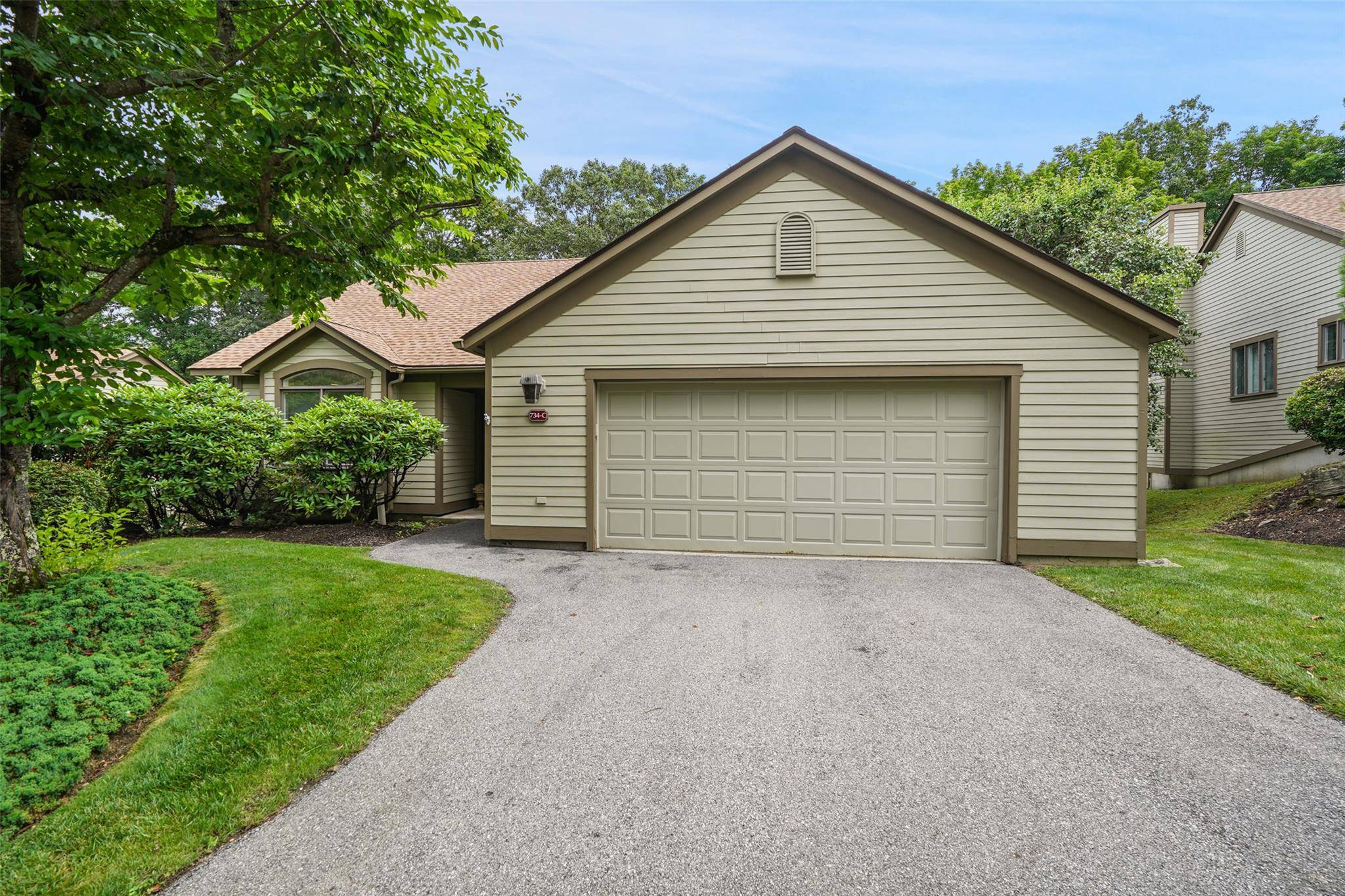 734 Heritage Hills DR #C, Somers, NY 10589