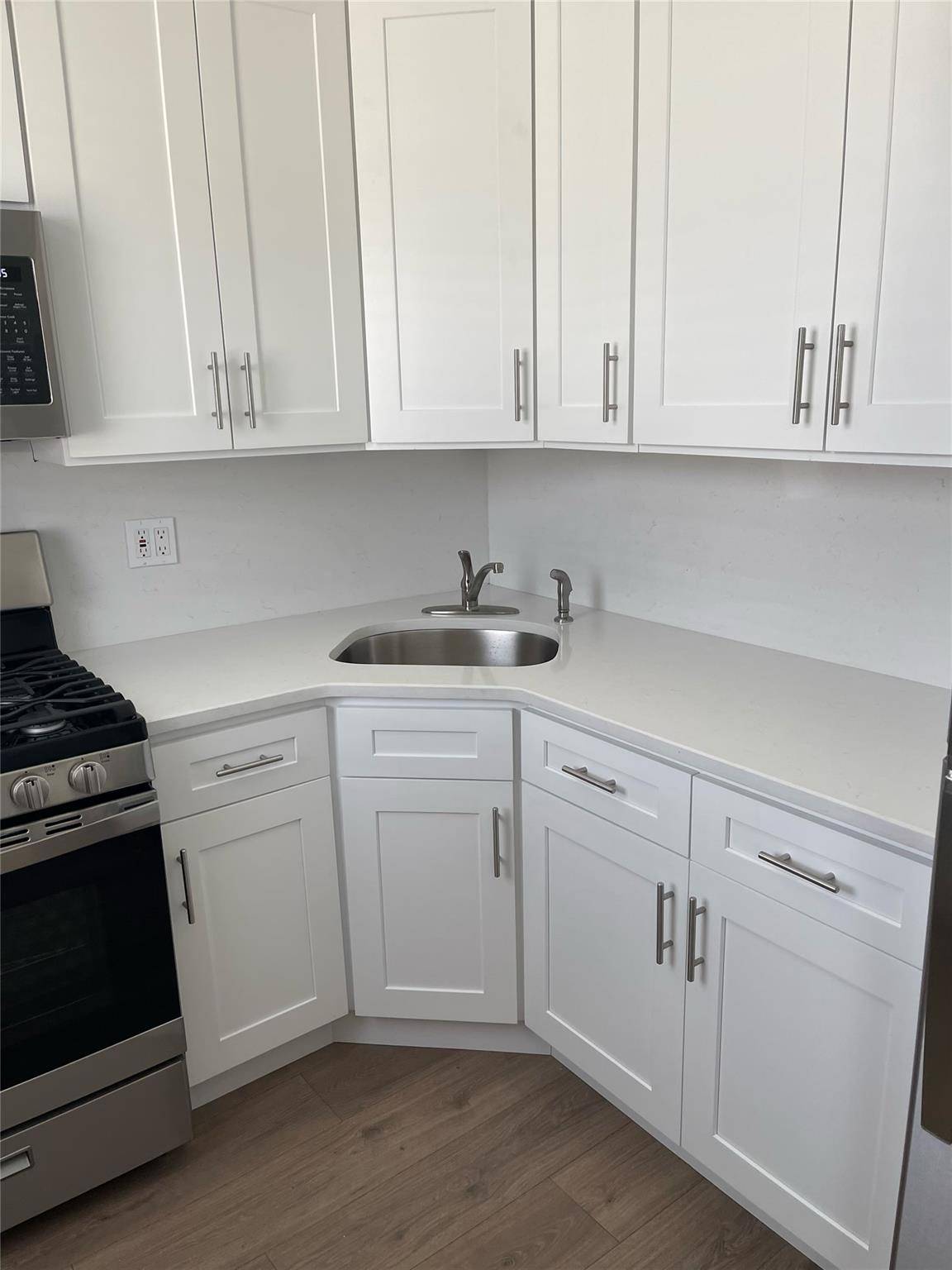 East Islip, NY 11730,42 E Main ST