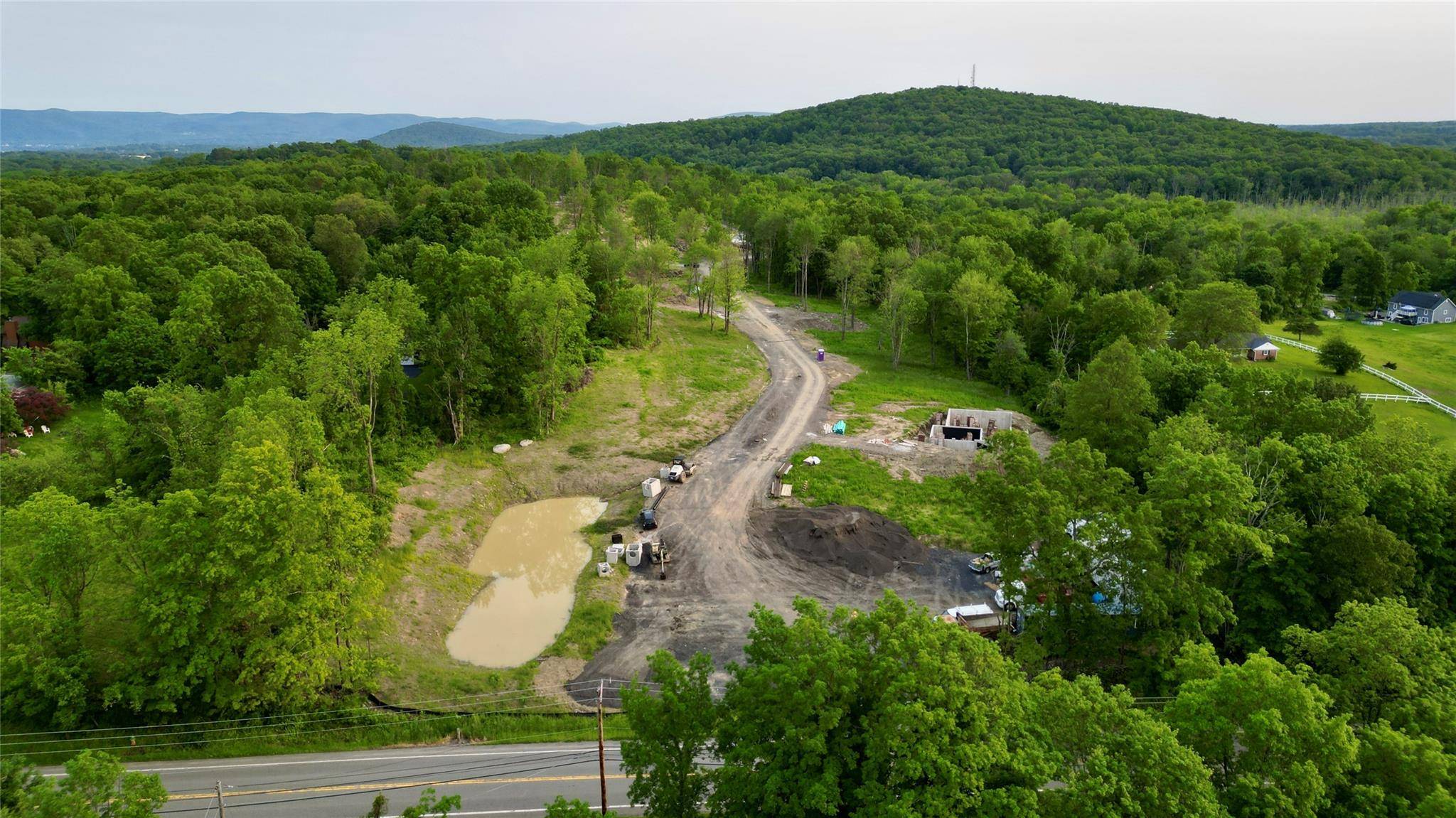 Newburgh, NY 12550,31 Tamarack DR