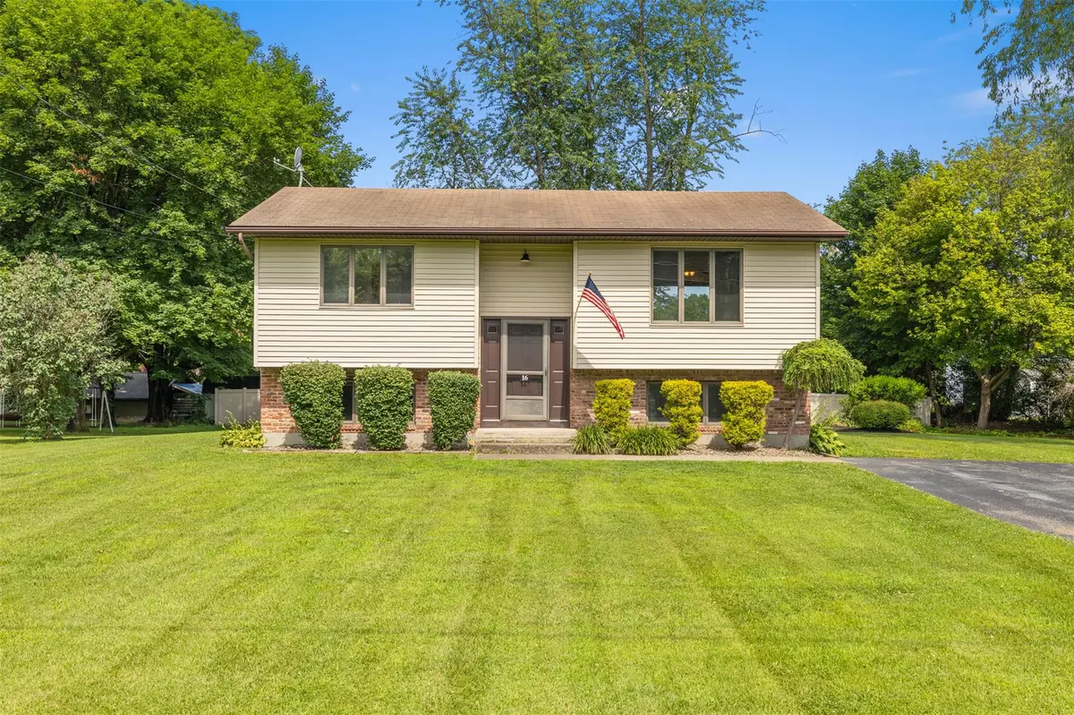 Highland, NY 12528,16 Orchard LN