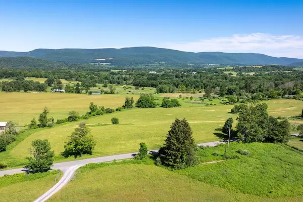 Copake, NY 12516,49 High Meadow RD