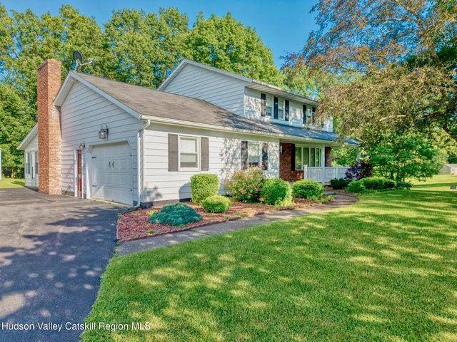 134 Hilltop RD, Saugerties, NY 12477