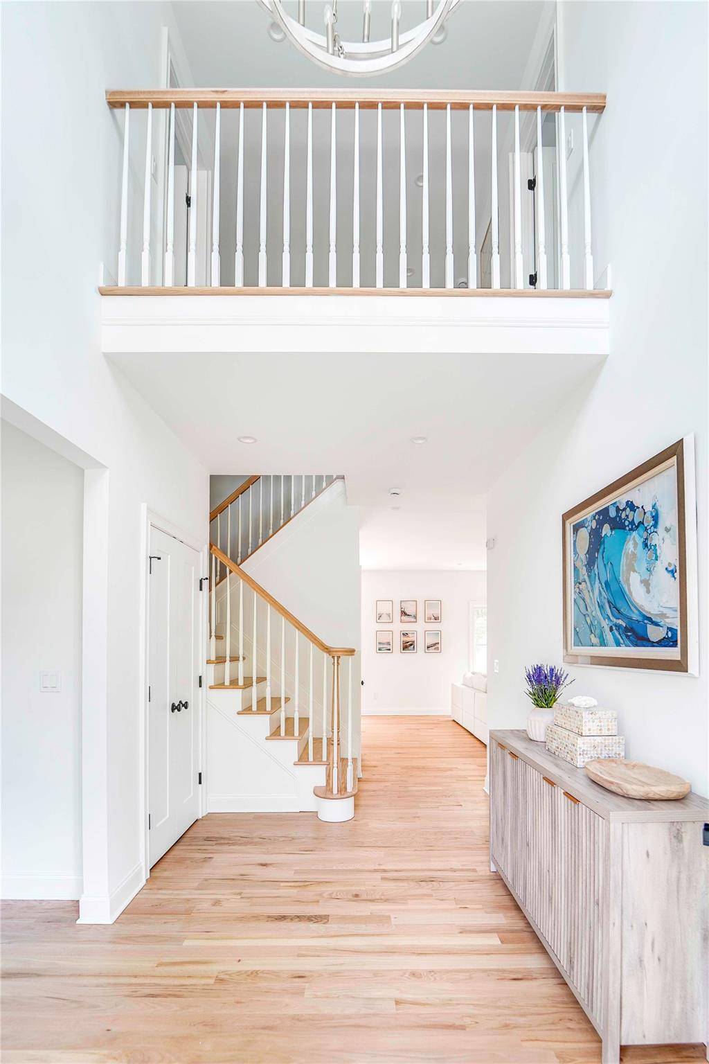 Hampton Bays, NY 11946,29 Gateway CT