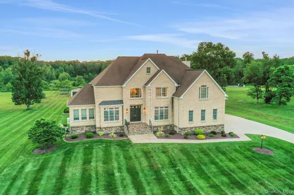 28 Viola CT, Wappingers Falls, NY 12590