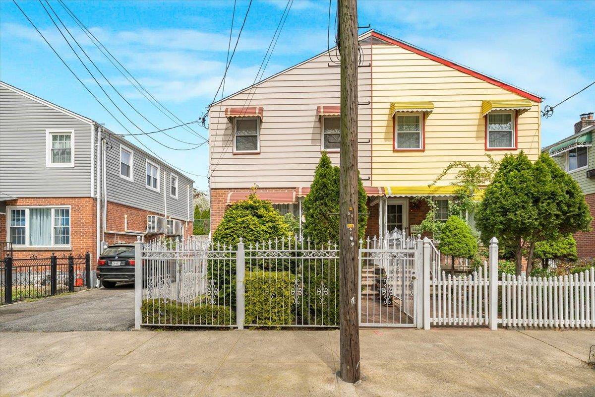 4216 Murdock AVE, Bronx, NY 10466