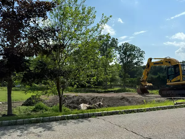 Stony Point, NY 10980,4 McCarthy CIR