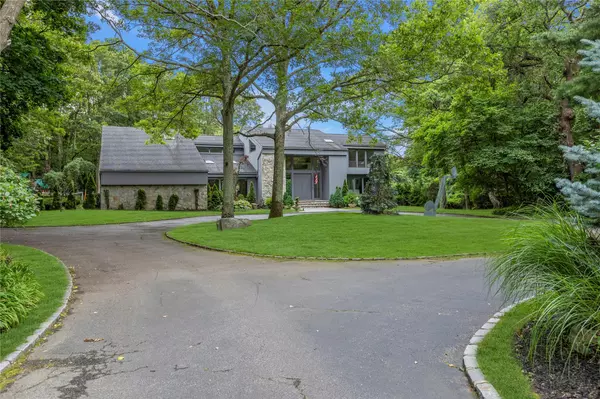 Huntington, NY 11743,6 Fox Hunt CT