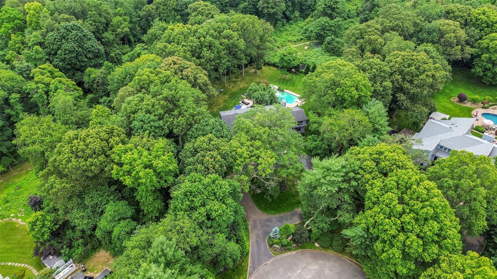 Huntington, NY 11743,Address not disclosed