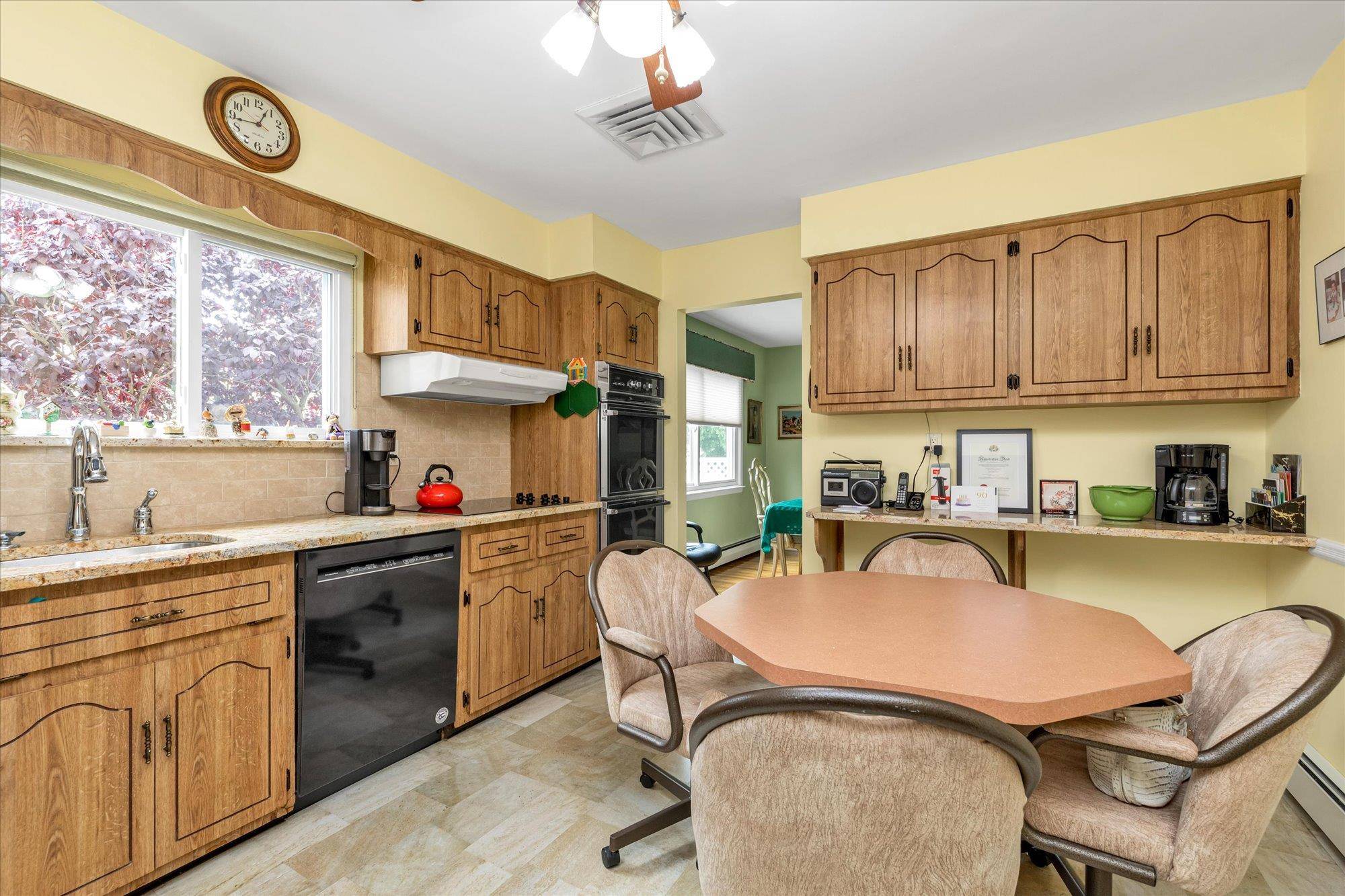 North Bellmore, NY 11710,854 Oakland CT