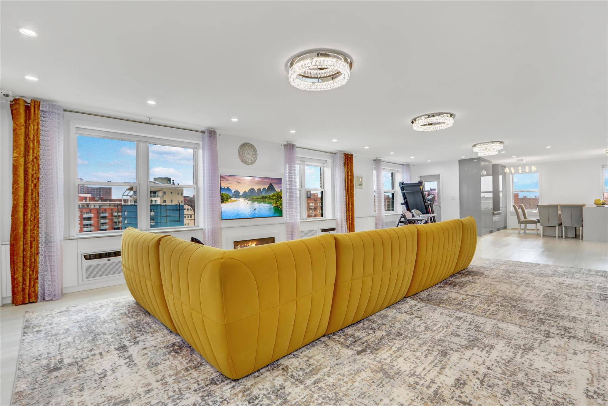 100-25 Queens BLVD #7N, Forest Hills, NY 11375